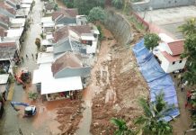 Kementerian PUPR Tangani Longsor dan Banjir Kali Ciputat Tangsel