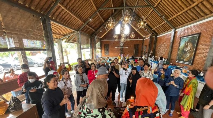 Sehari Bersama Artis Lagendaris