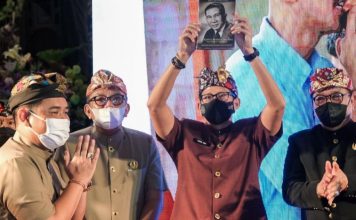 Sandiaga Uno Apresiasi Buku Biografi Tjokorde Gde Rake Soekawati, Semangat Juang untuk Kebangkitan Ekonomi Bali