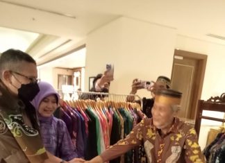 Nasaruddin Djafar Putra Soppeng, Membatik Dengan Filosofi Kearifan Lokal Aksara Lontara