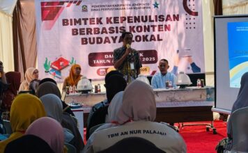 Jeneponto Kaya Penulis, BAK dan Surahmat di Bimtek Kokal Perpus Jeneponto