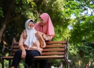 Remaja, Ibu Hamil, dan Lanjut Usia