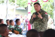 Kunjungi Yonif TP 821/Satria Bupolo, Menhan Tekankan Prajurit Dalam Kemahiran Menembak