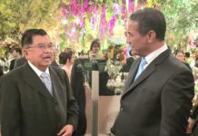 KALLA DAN AMRAN, DUA TOKOH BERDIRI DI TENGAH KEPUNGAN MAFIA