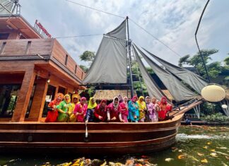 Momen Haru Hari Ibu, IWSS Kabupaten Bogor Rayakan di Perahu Pinisi