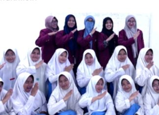 Inovasi Game Education di Pesantren DMU: Mahasiswa S2 UPI Hadirkan Program “Belajar Lebih Seru!”