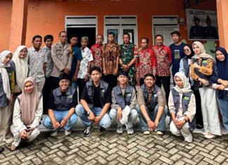 Mahasiswa PKN Politeknik Muhammadiyah Makassar Gelar Seminar Proker di Desa Dwitiro