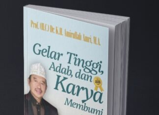 Gelar Tinggi, Hampa Tanpa Adab dan Karya yang Membumi