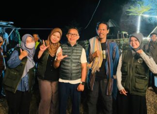 Bachtiar Adnan Kusuma dan Iwan Dento, Membaca Bumi dan Menulis Harapan